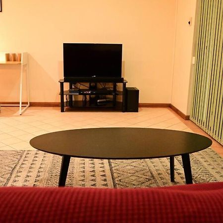 Spacious Studio In Alicesprings Queenbed+Ksairbed Alice Springs Exterior photo